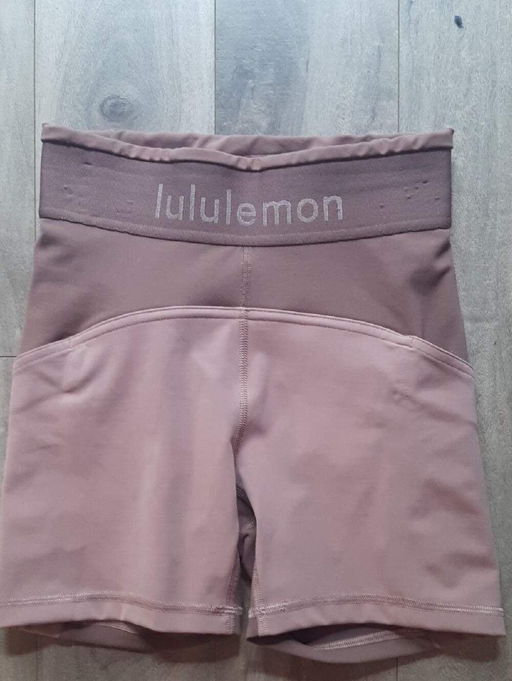 Lululemon Logo Waistband Everlux Training Short 4" Dark Oxide/Twilight Rose Sz 2